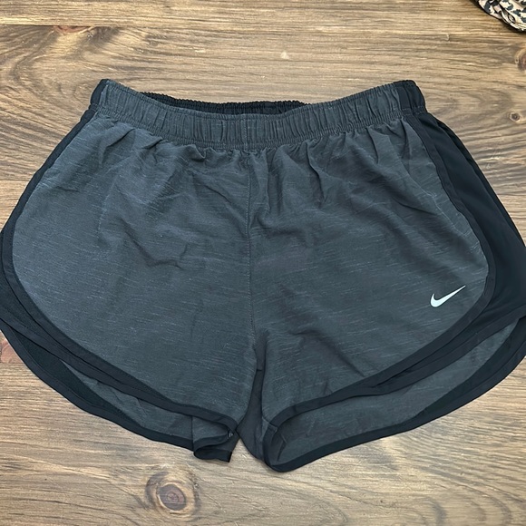 Nike Dri-fit Shorts - Picture 1 of 3